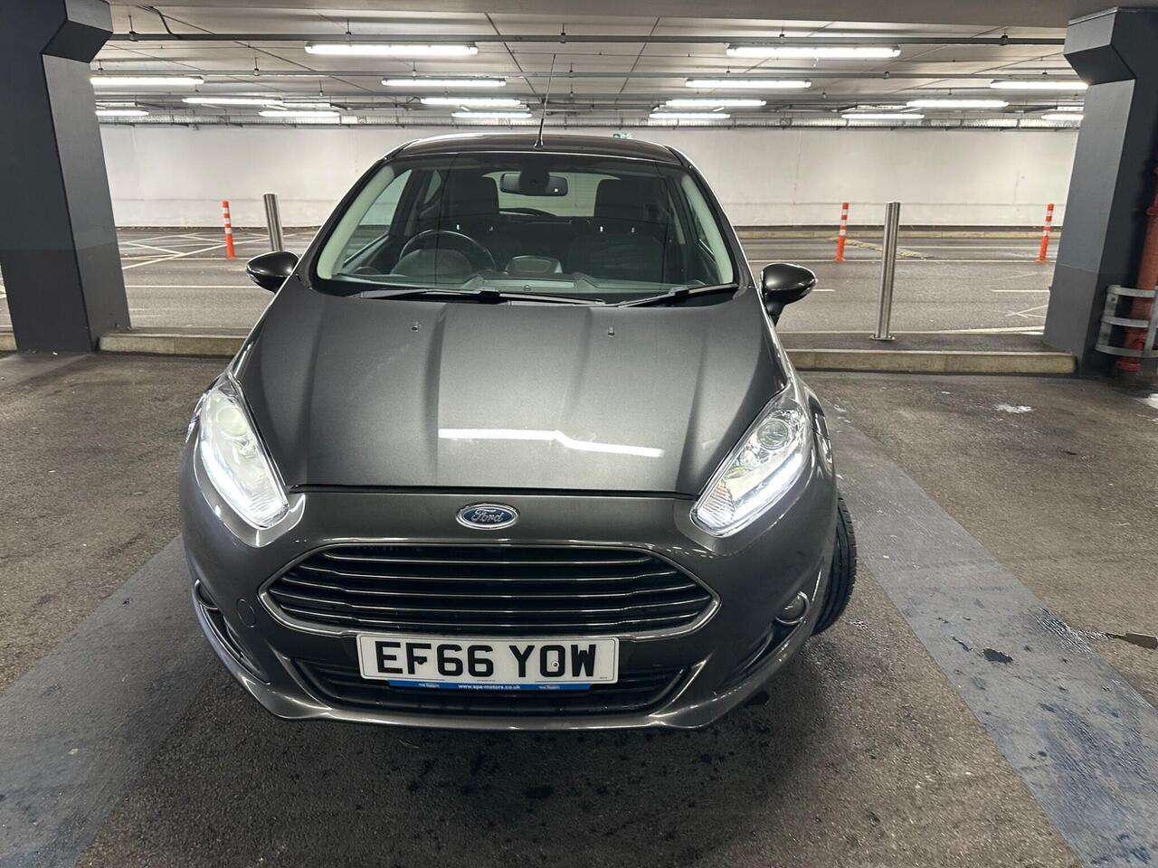 Ford Fiesta — photo 7