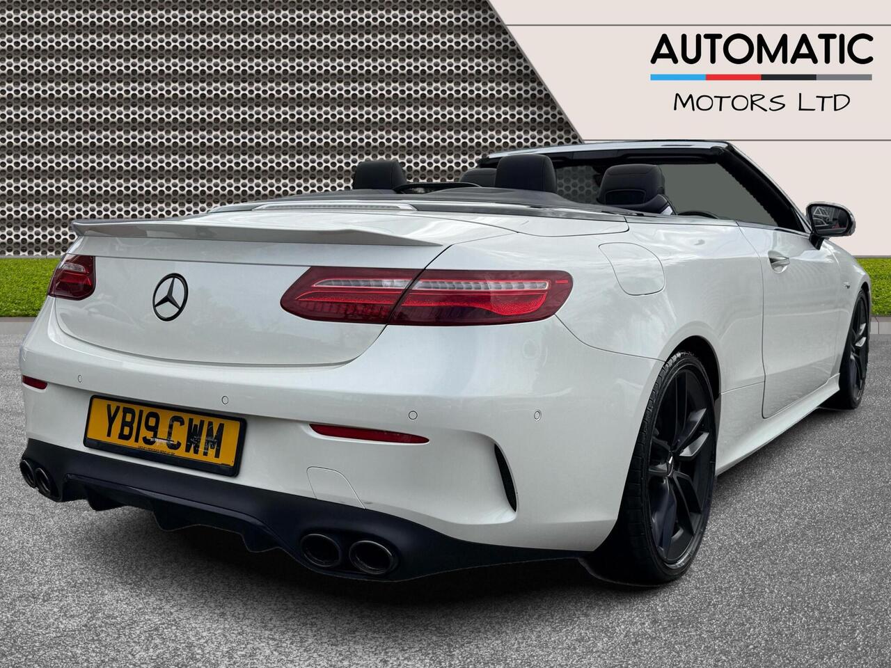 Mercedes-Benz E Class — photo 5