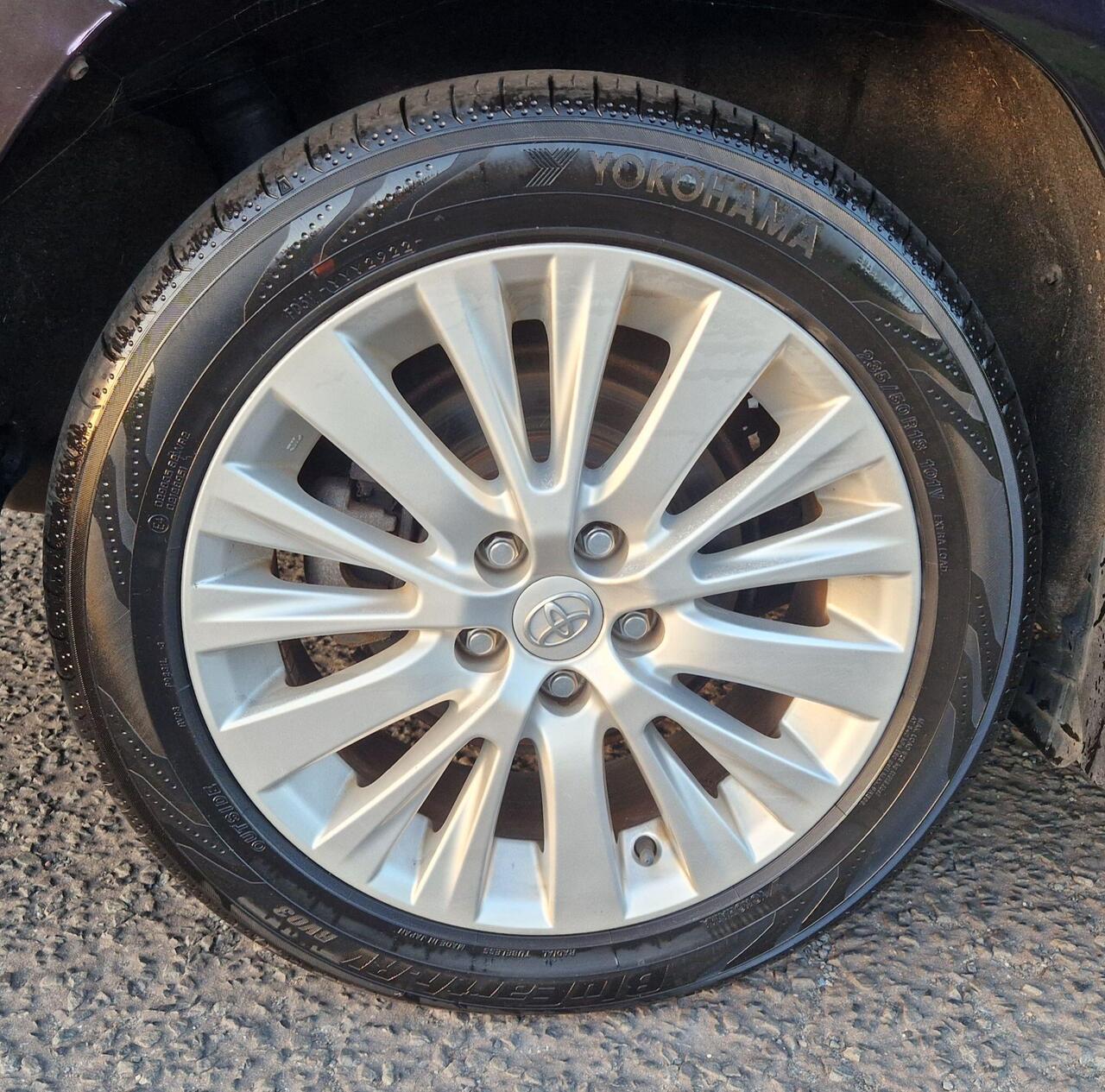 Toyota Vellfire — photo 24