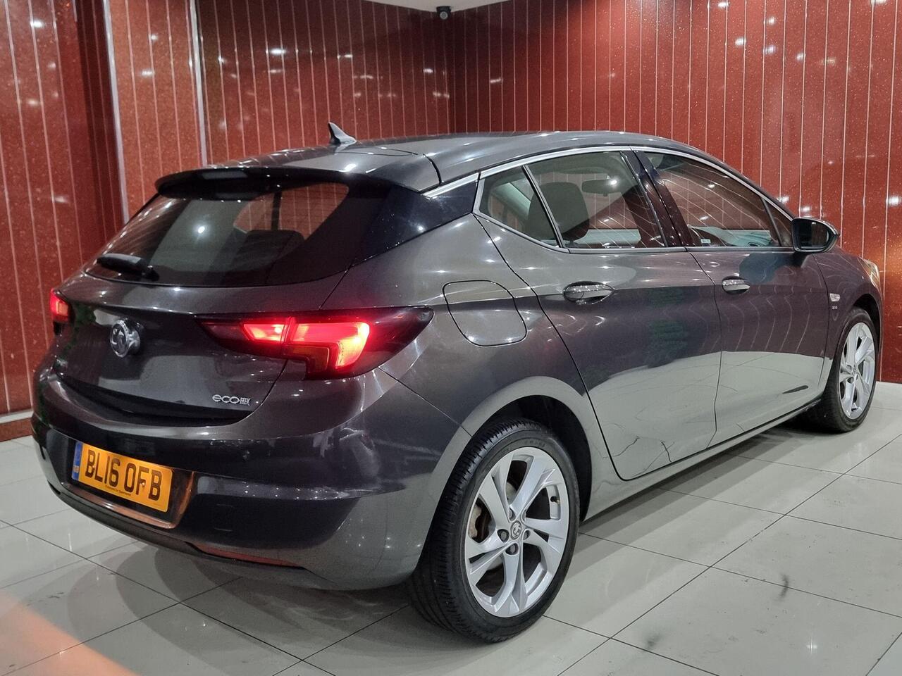 Vauxhall Astra — photo 8