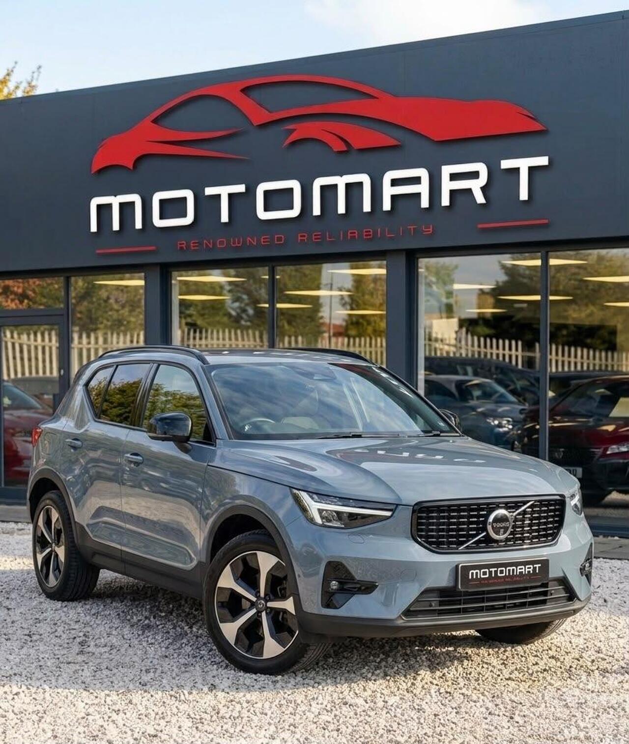 Volvo XC40 — photo 1