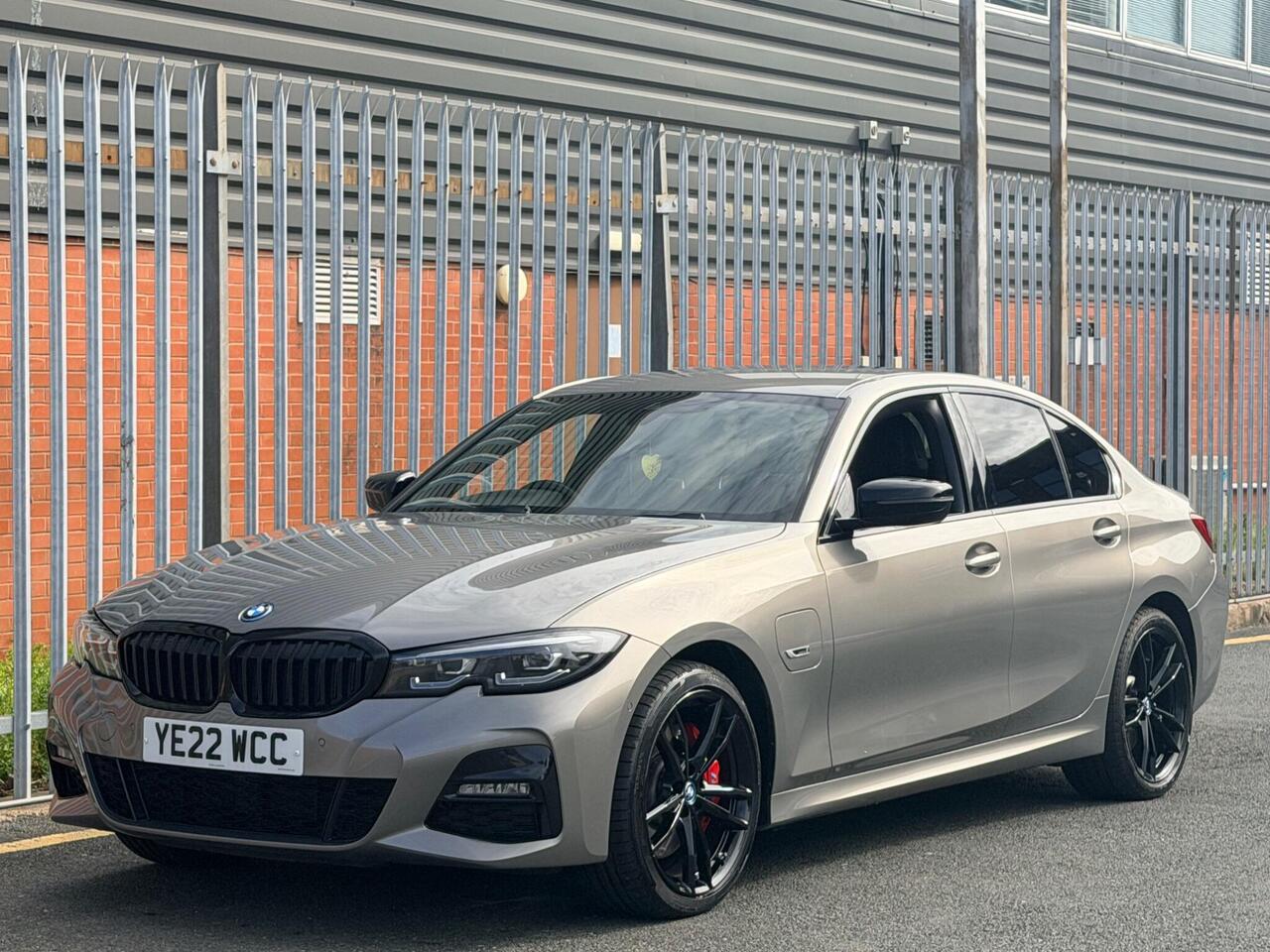 2022 BMW 3 Series 2.0 330e 12kWh M Sport Pro Edition Auto xDrive Euro 6 (s/s) 4dr, photo 8