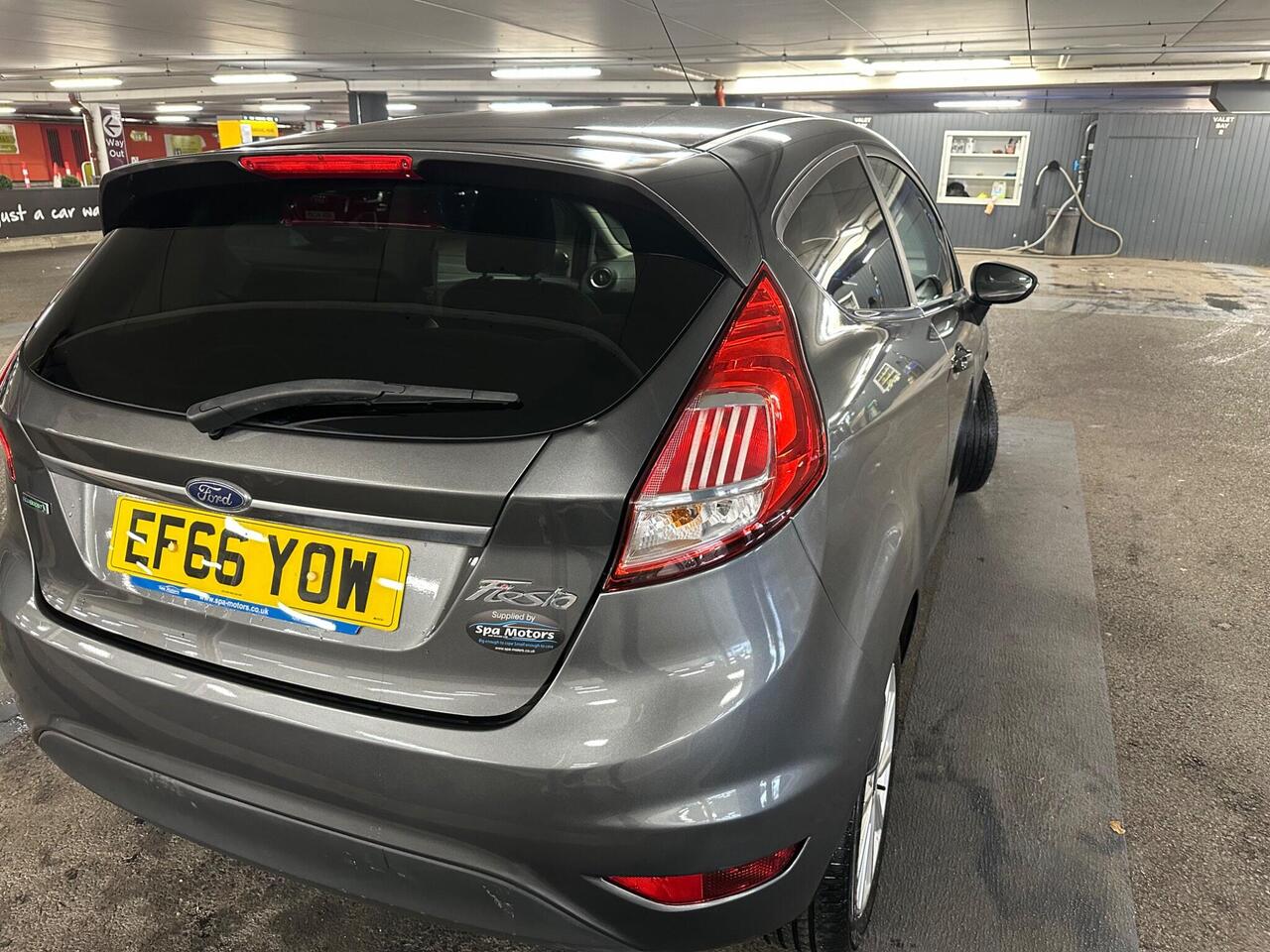 Ford Fiesta — photo 2