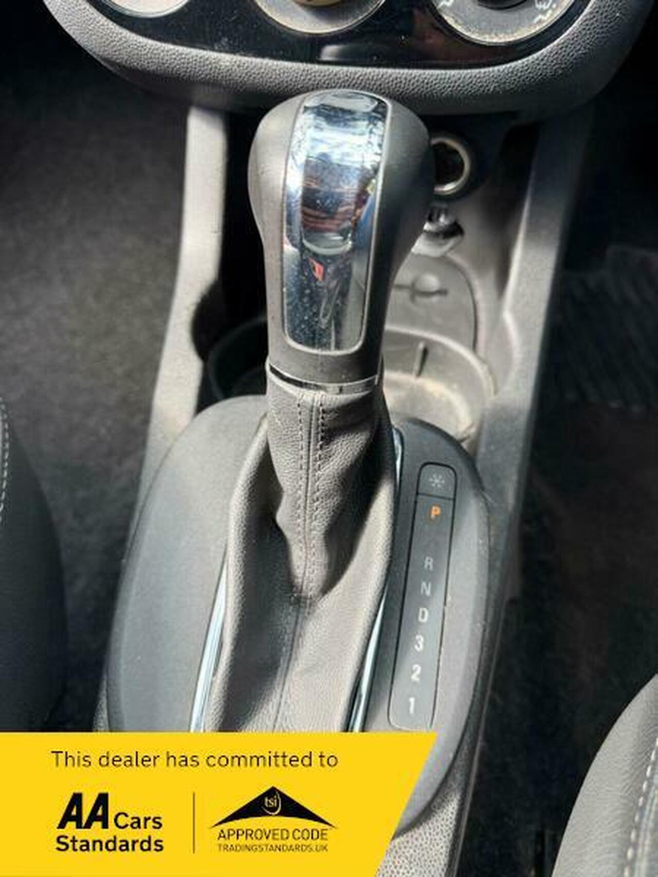Vauxhall Corsa — photo 49