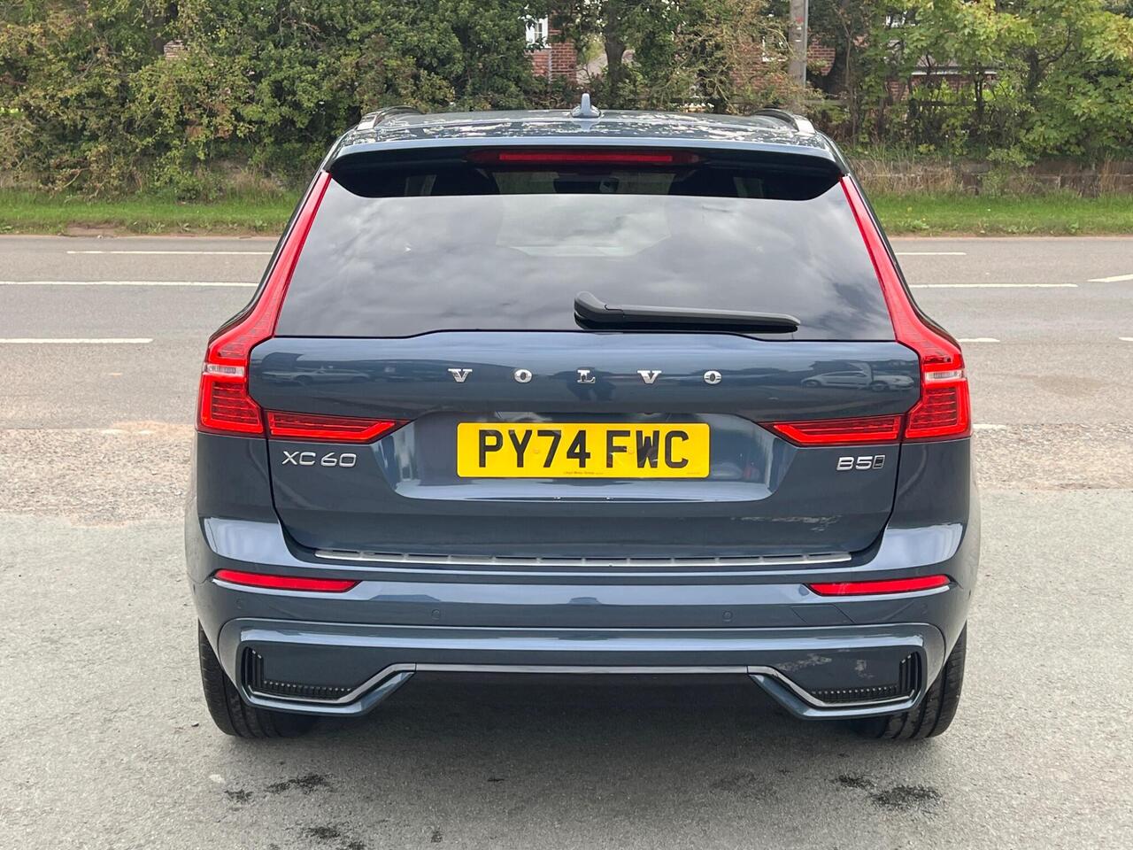 Volvo XC60 — photo 9