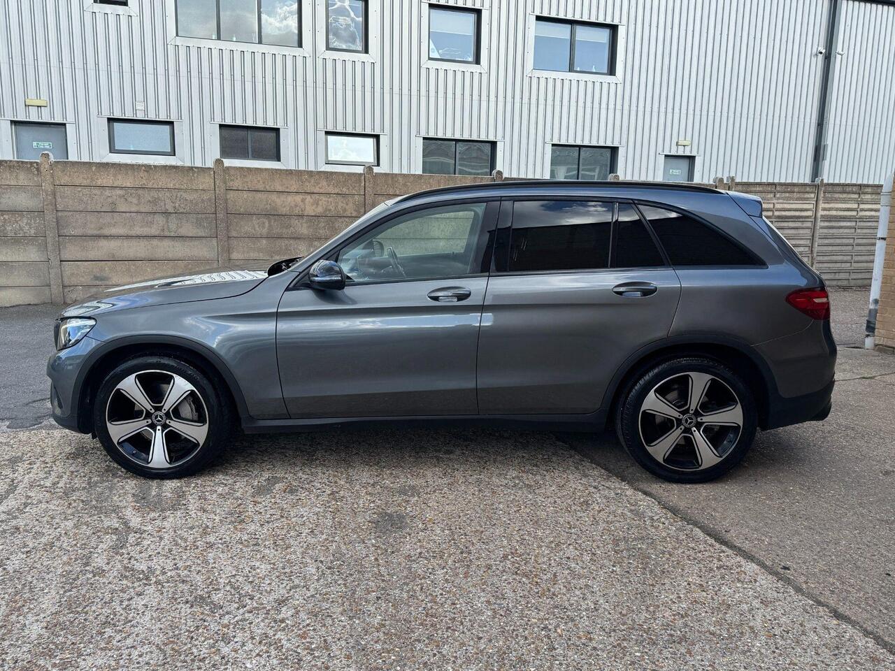 Mercedes-Benz GLC — photo 6