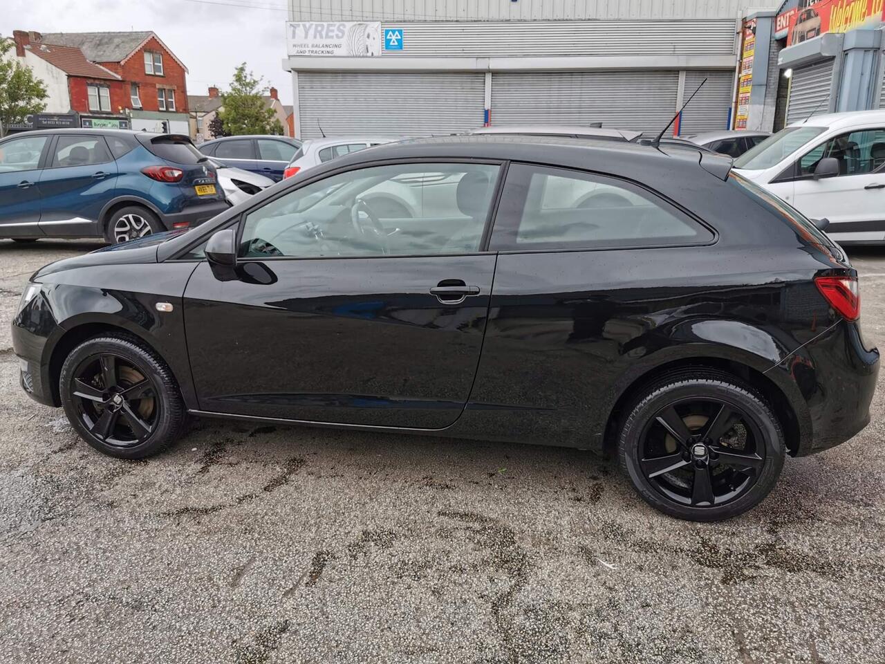 SEAT Ibiza — photo 4