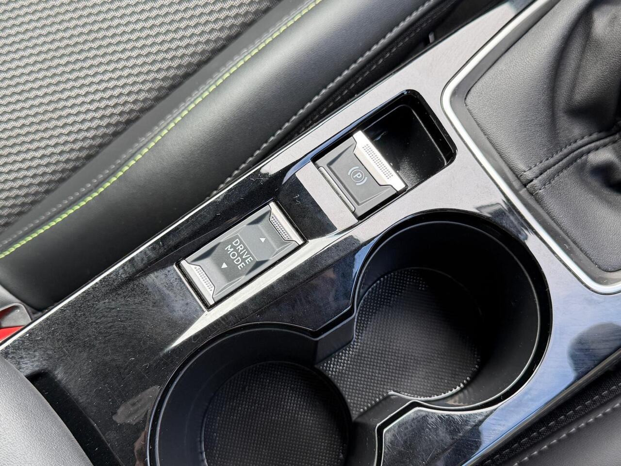 Peugeot 208 — photo 15