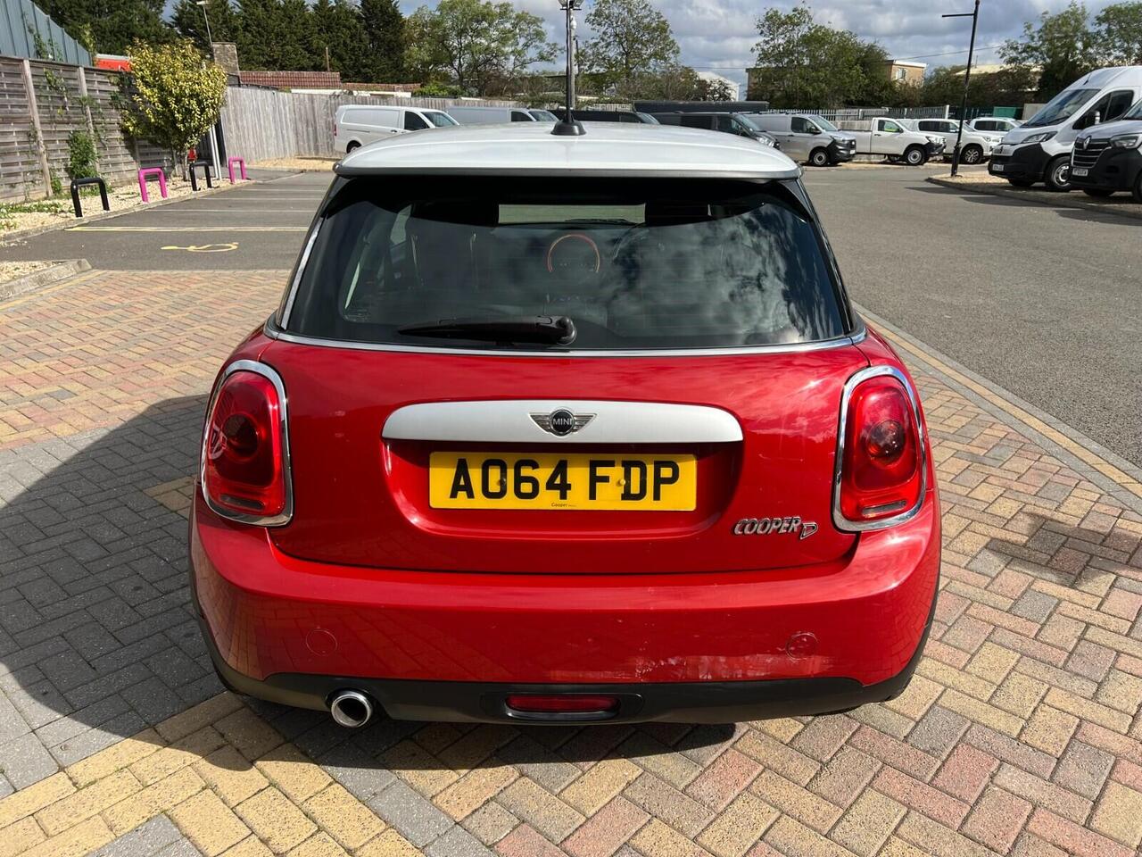 MINI Hatch — photo 6