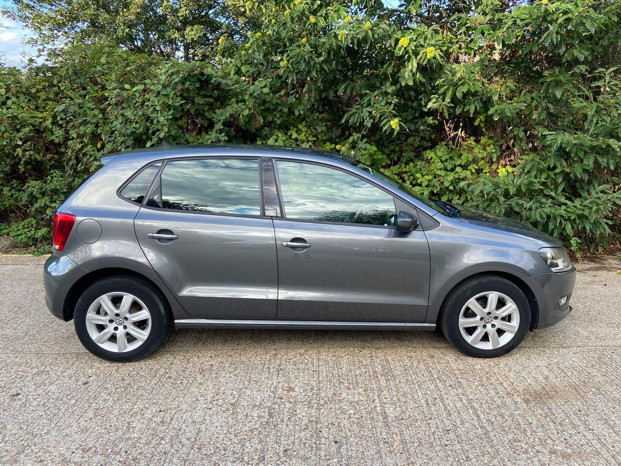Volkswagen Polo — photo 8