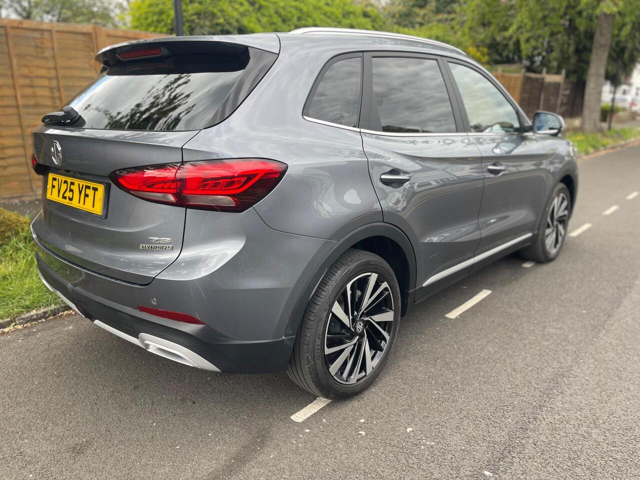 MG MG ZS — photo 10