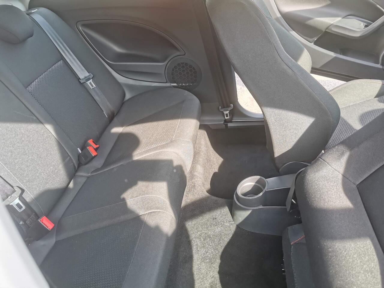 SEAT Ibiza — photo 13