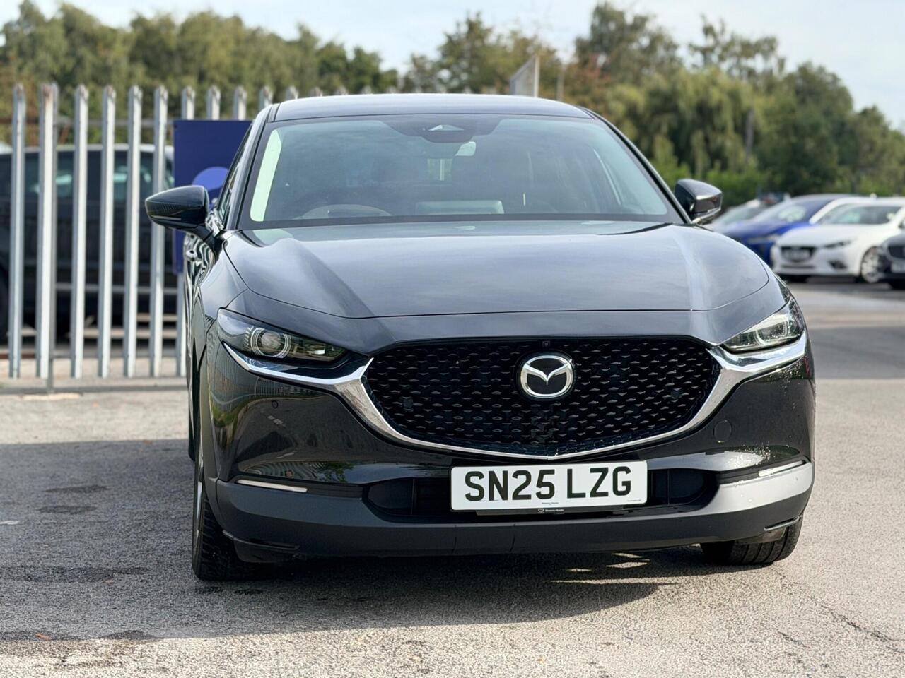 Mazda CX-30 — photo 2