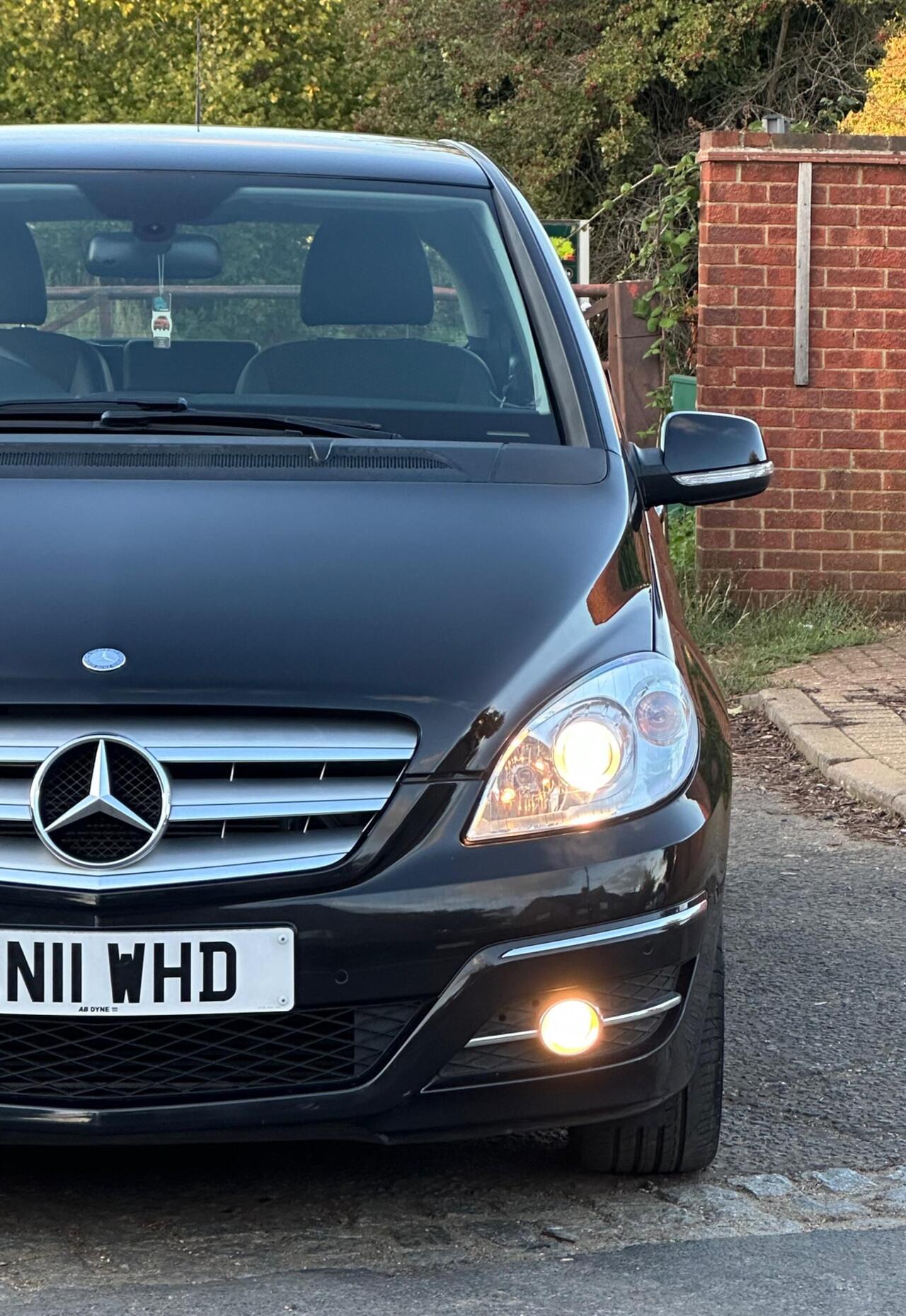 Mercedes-Benz B Class — photo 19