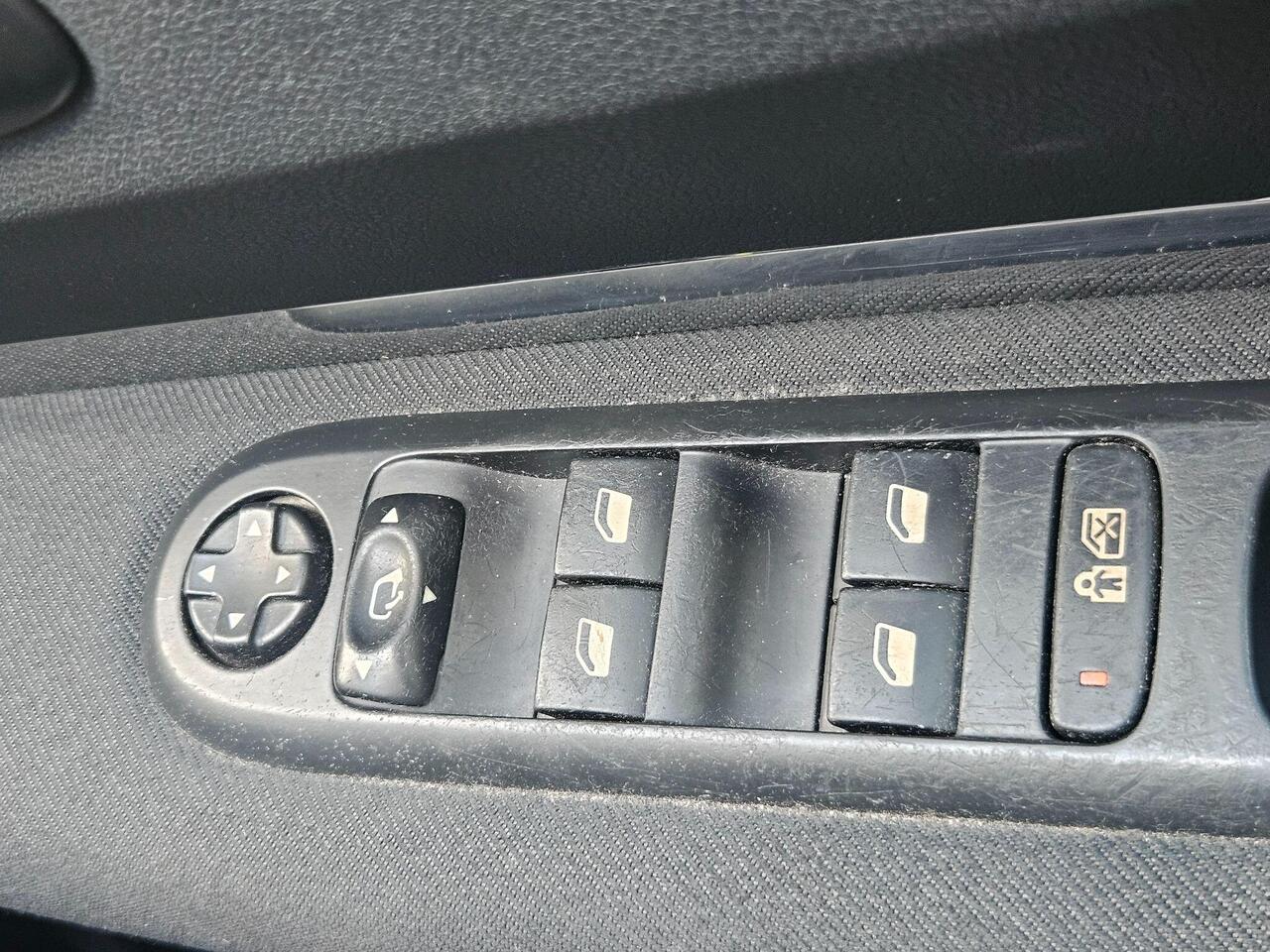 Peugeot 3008 — photo 28