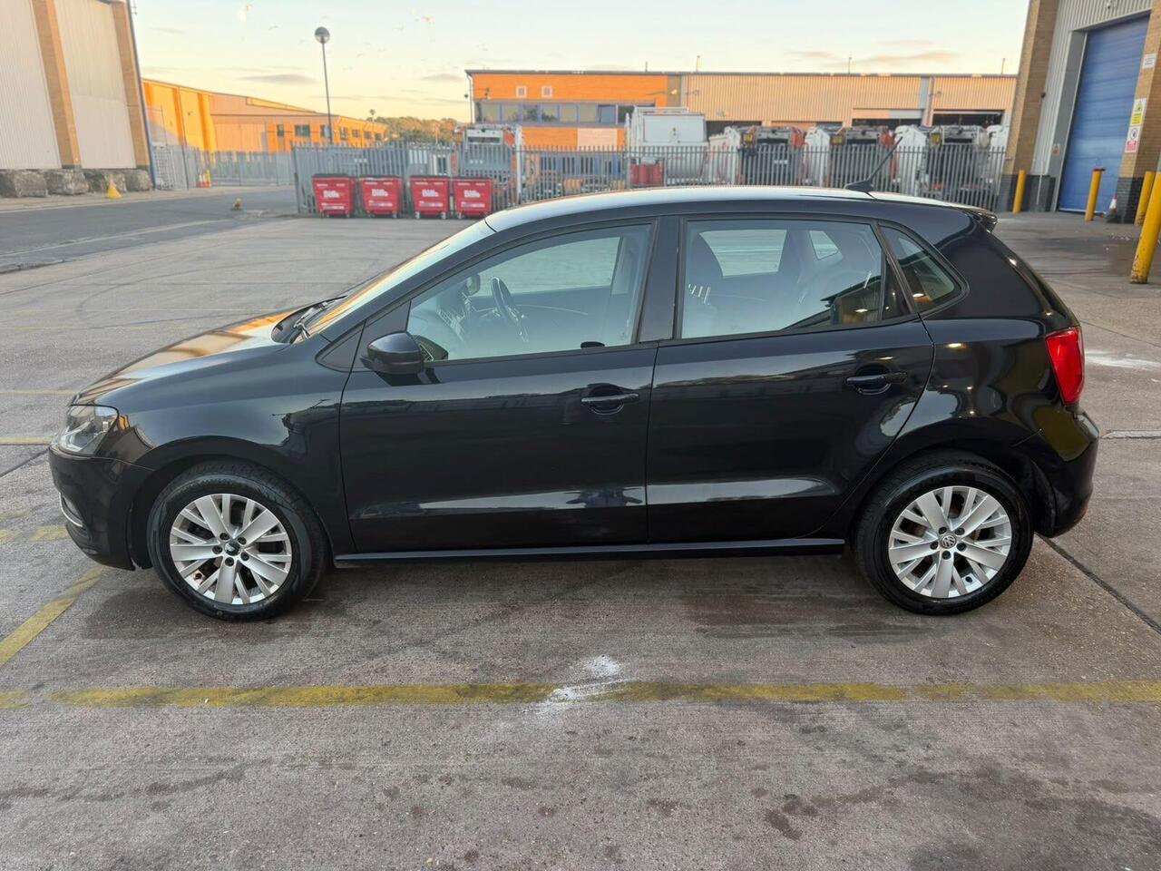 Volkswagen Polo — photo 8