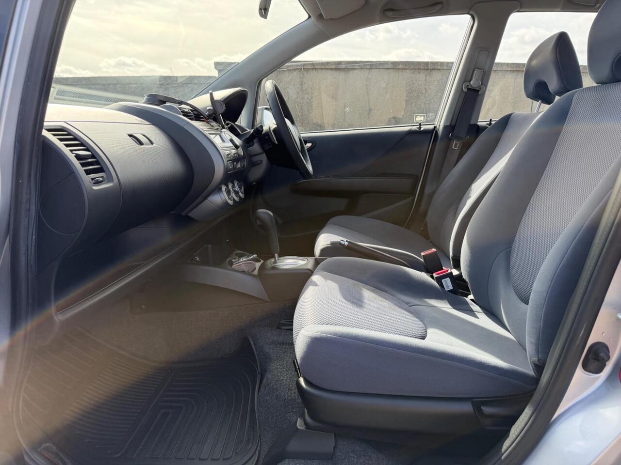 Honda Jazz — photo 14
