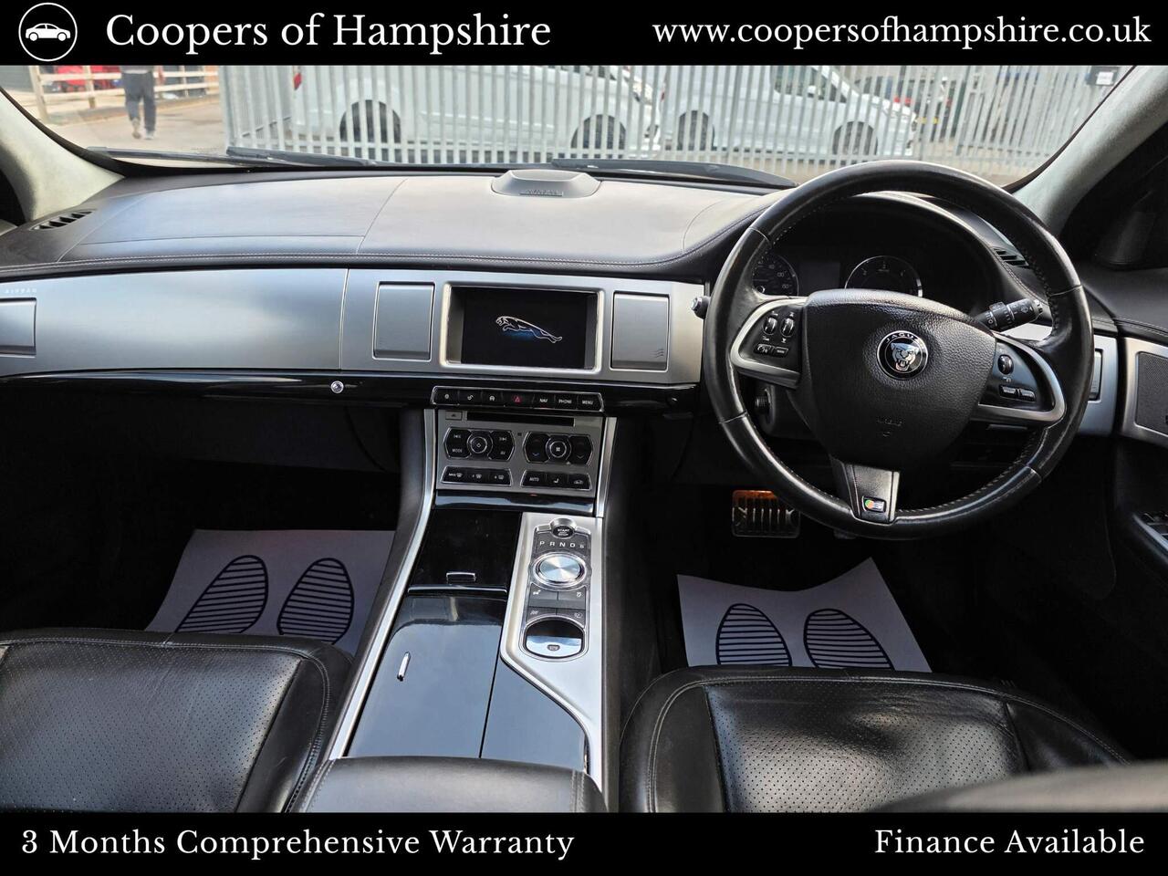 Jaguar XF — photo 10