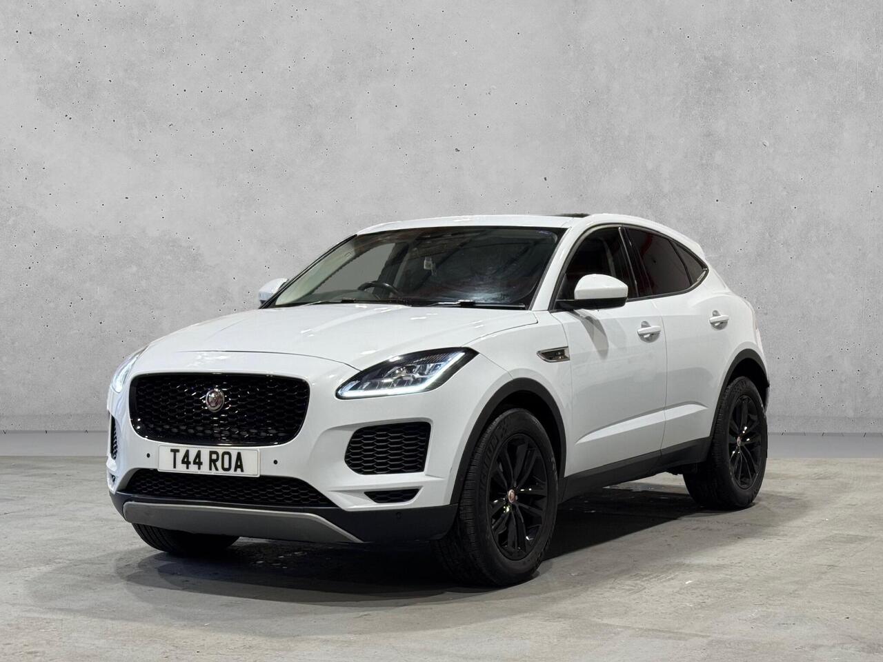 Jaguar E-PACE — photo 7