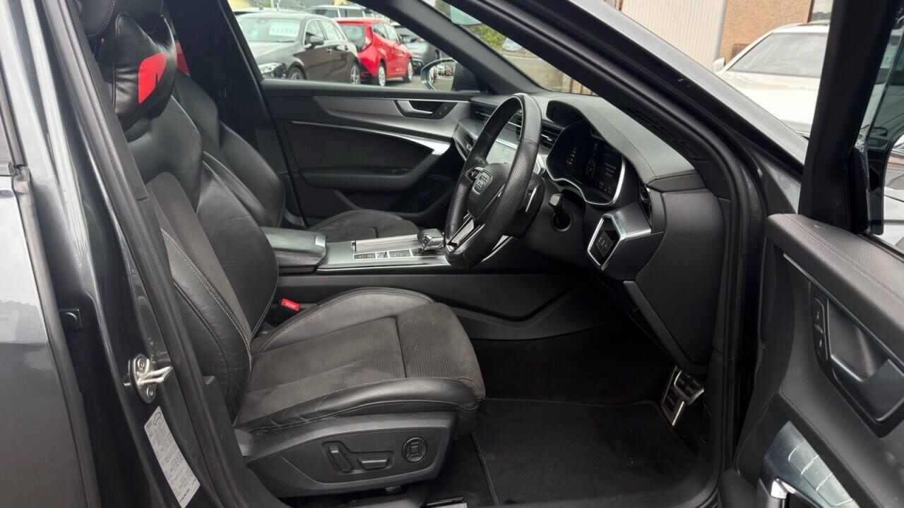 Audi A6 Saloon — photo 9