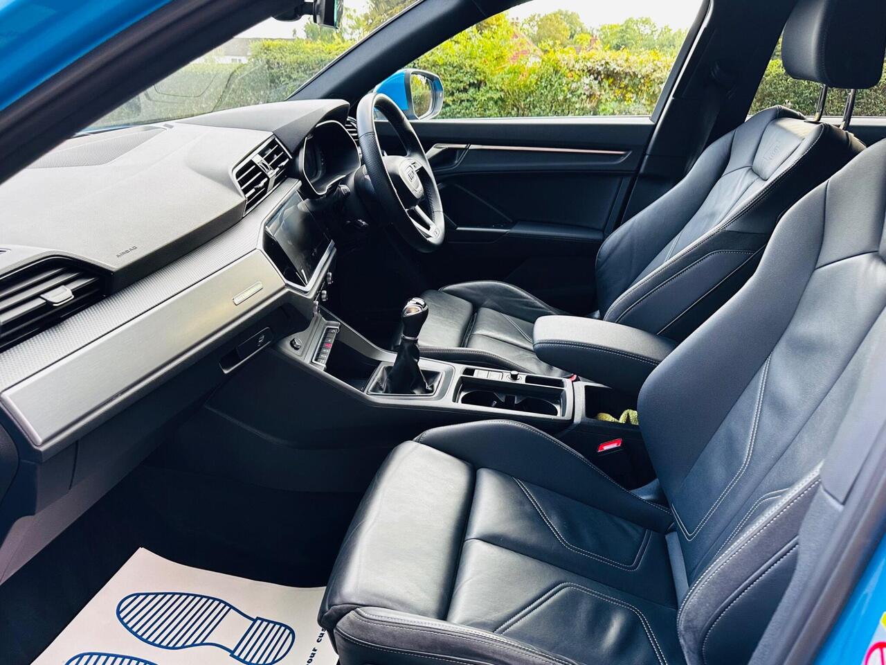 Audi Q3 — photo 14