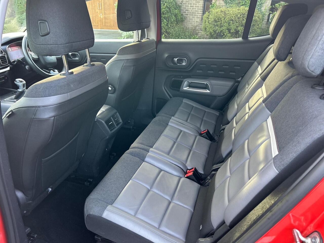 Citroen C5 Aircross — photo 11