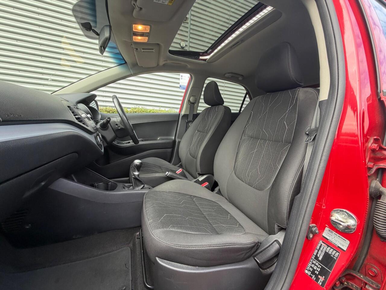 Kia Picanto — photo 21