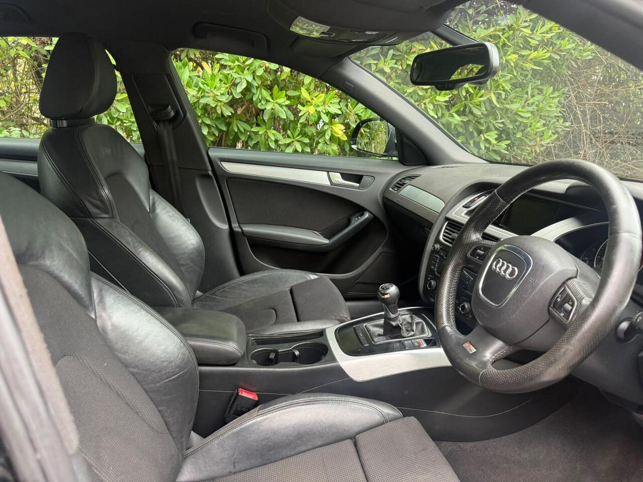 Audi A4 — photo 10