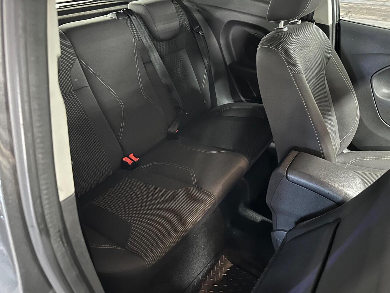 Ford Fiesta — photo 19