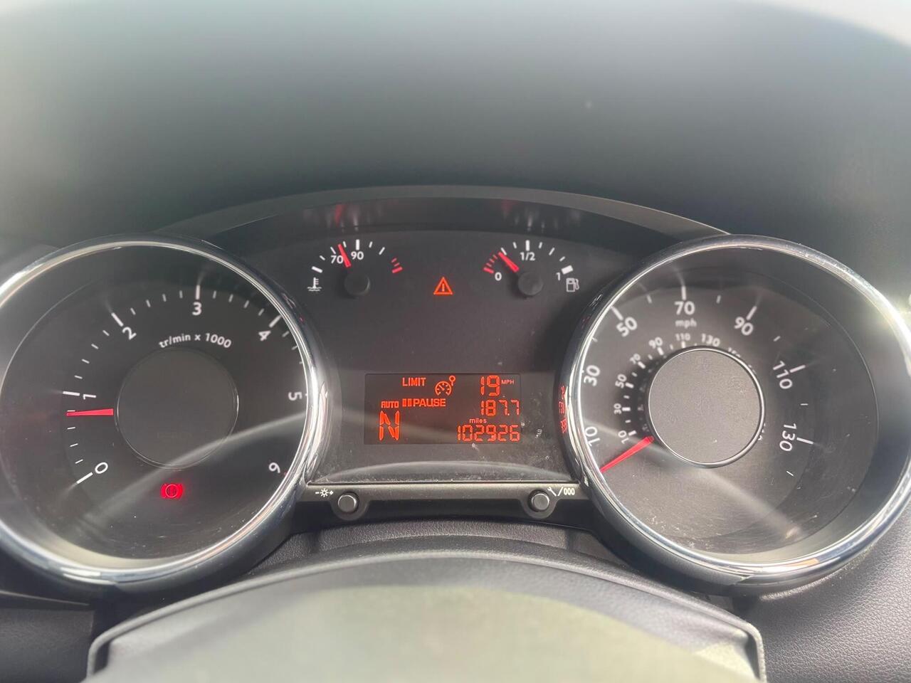 Peugeot 3008 — photo 12