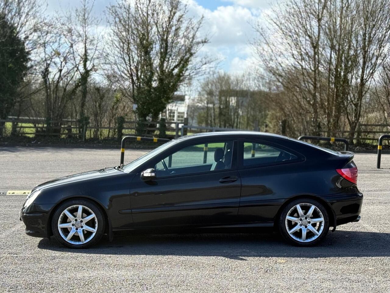 Mercedes-Benz C Class — photo 5