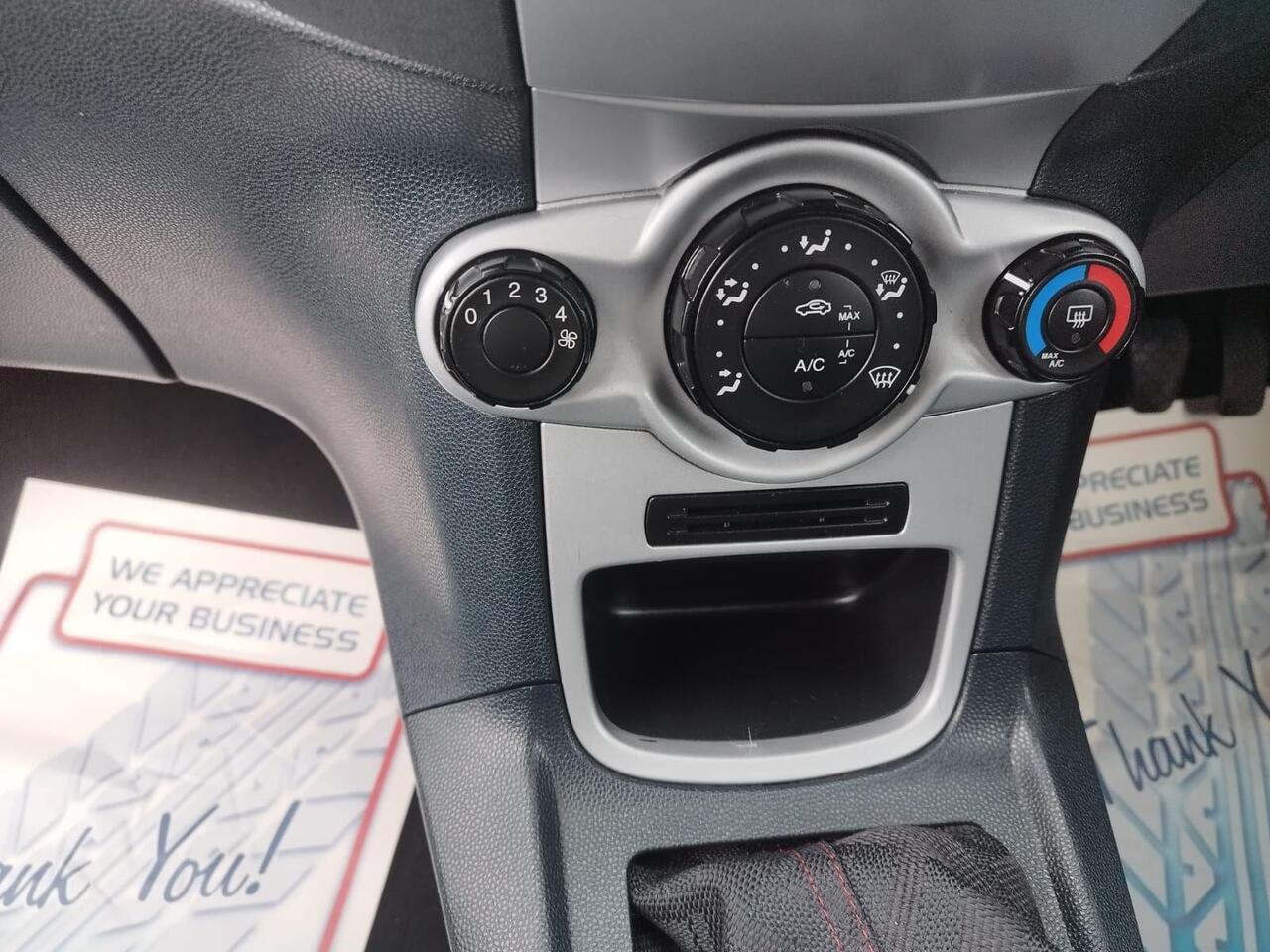 Ford Fiesta — photo 25