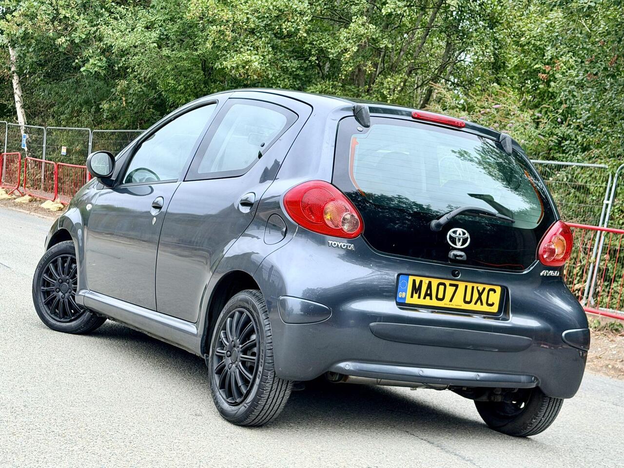 Toyota AYGO — photo 14