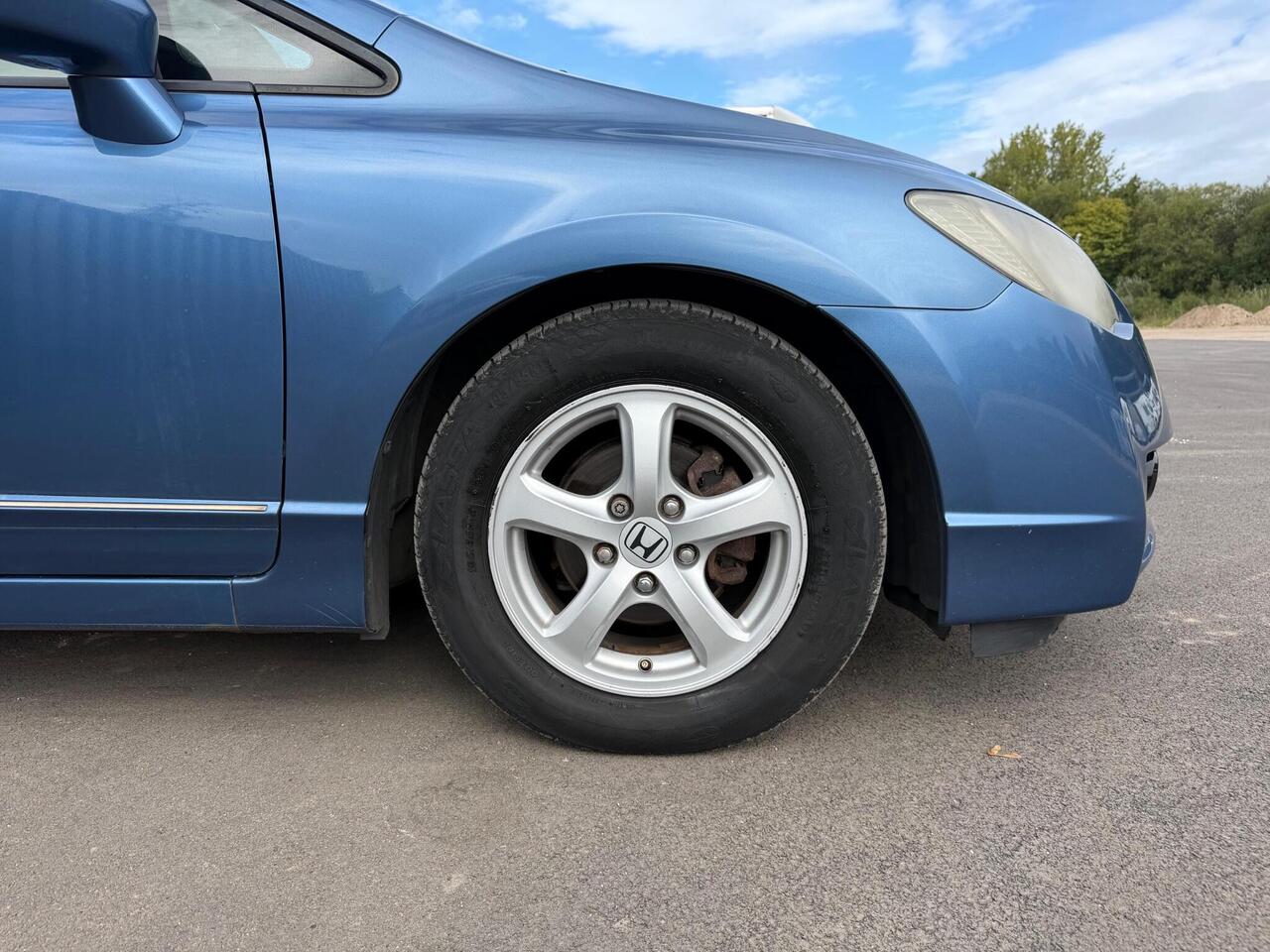 Honda Civic — photo 28