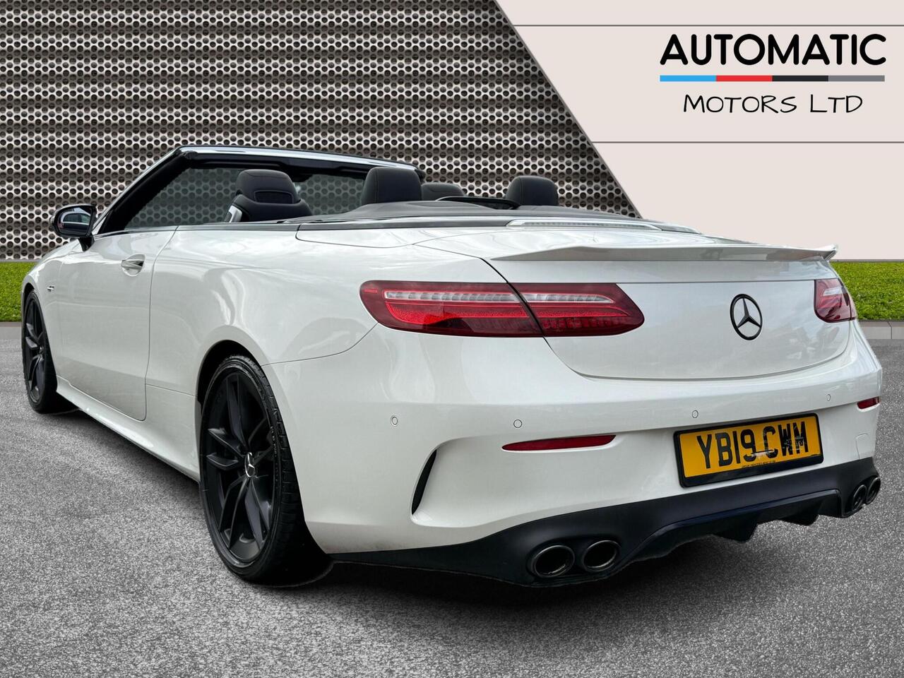 Mercedes-Benz E Class — photo 2