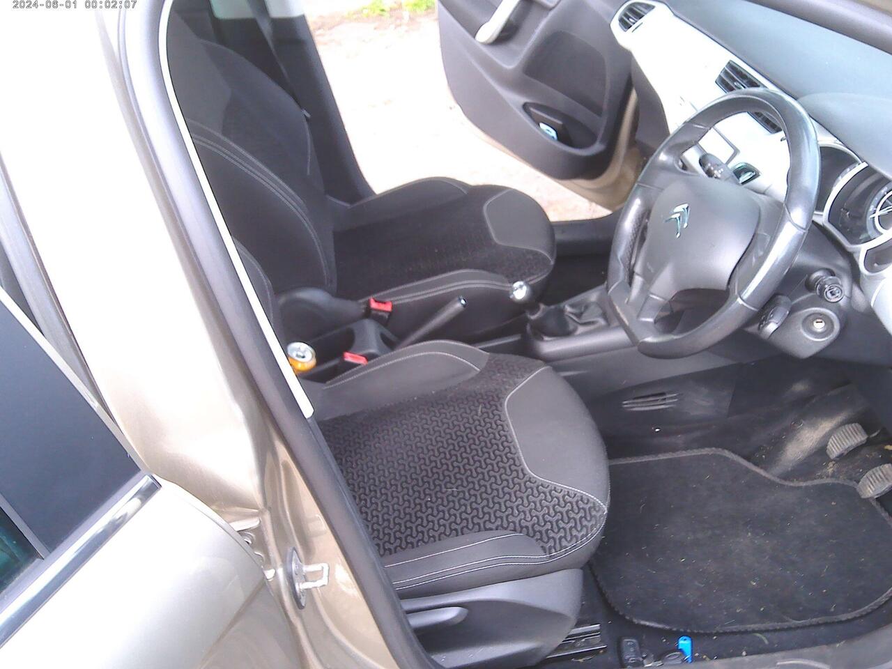 Citroen C3 — photo 10