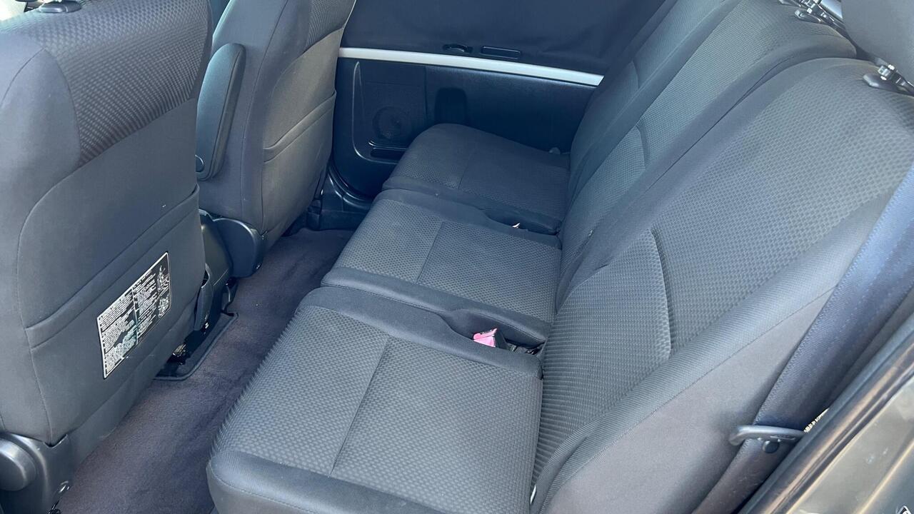 Toyota Corolla Verso — photo 26