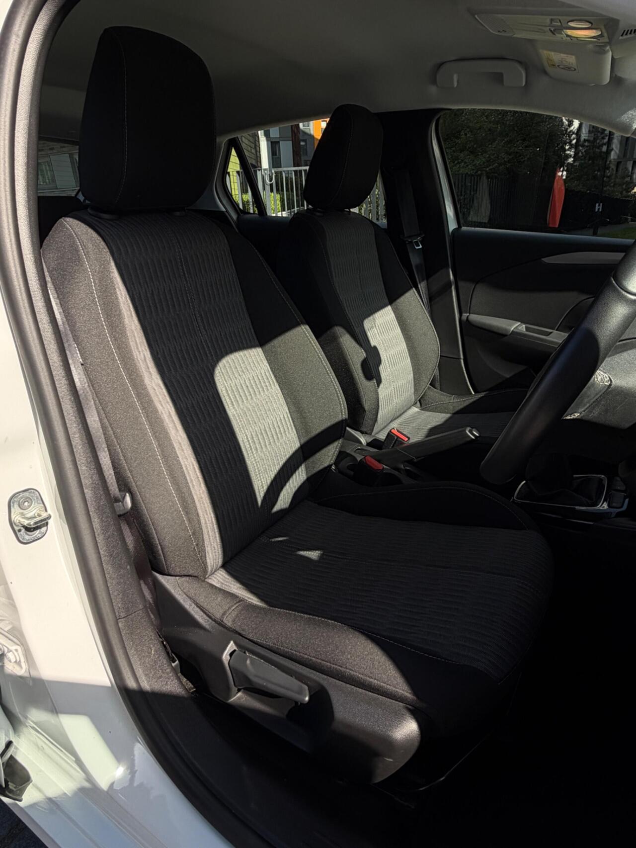 Vauxhall Corsa — photo 21