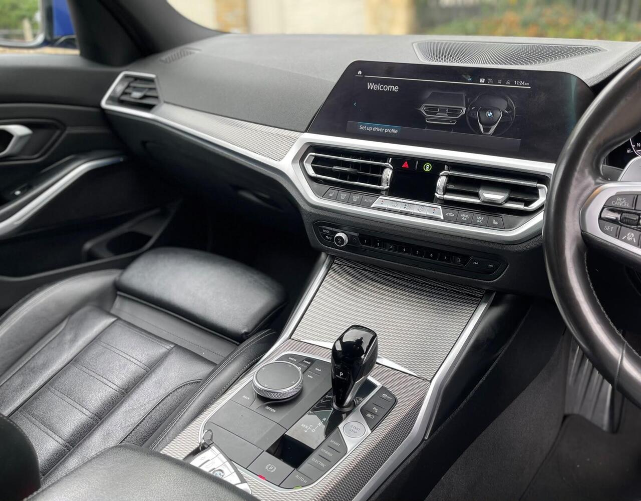 BMW 3 Series — photo 21