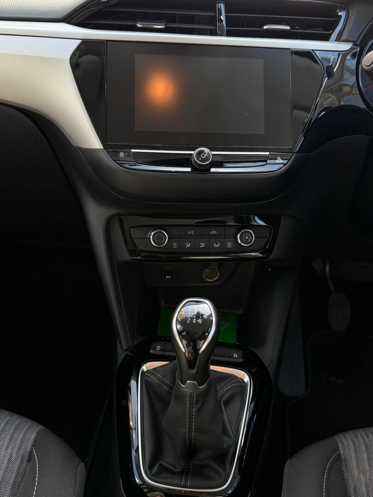Vauxhall Corsa — photo 20