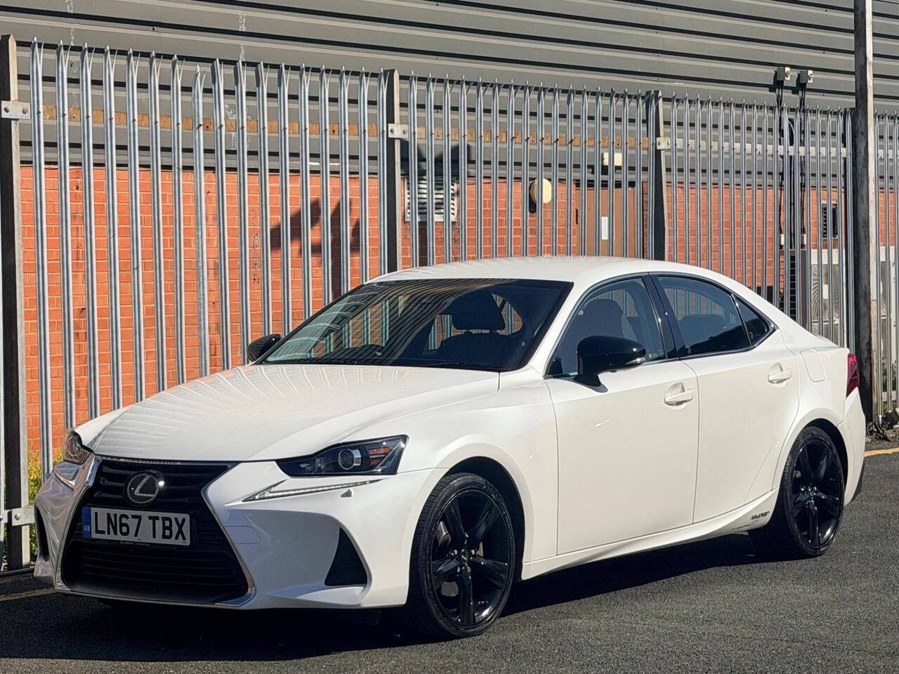 2017 Lexus IS 2.5 300h Sport E-CVT Euro 6 (s/s) 4dr, photo 8