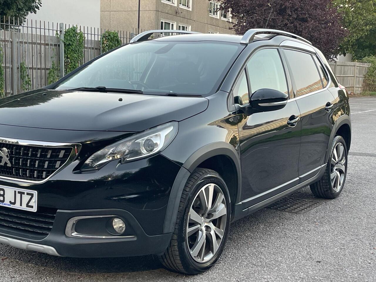 Peugeot 2008 — photo 9