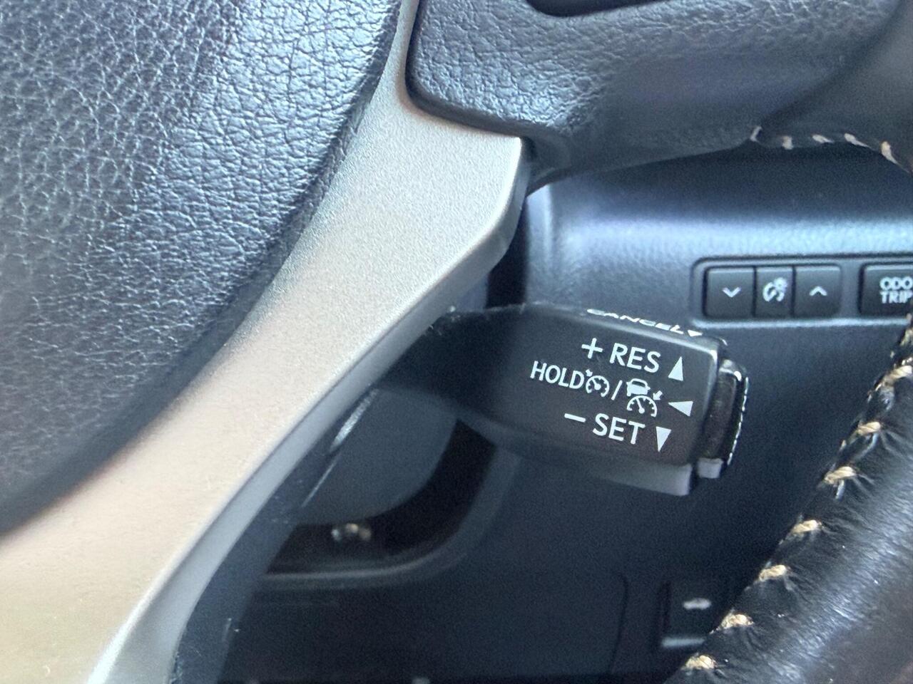 2017 Lexus IS 2.5 300h Sport E-CVT Euro 6 (s/s) 4dr, photo 18