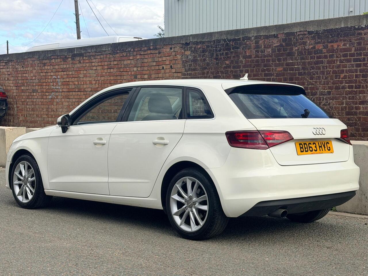 2013 Audi A3 1.6 TDI Sport Sportback Euro 5 (s/s) 5dr, photo 10