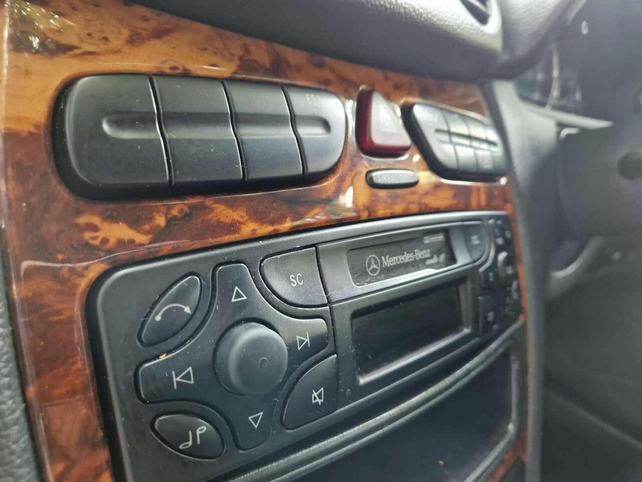 Mercedes-Benz CLK — photo 23