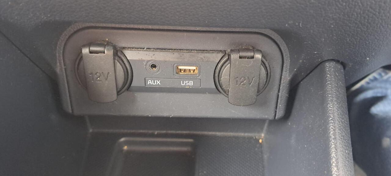 Kia Rio — photo 9