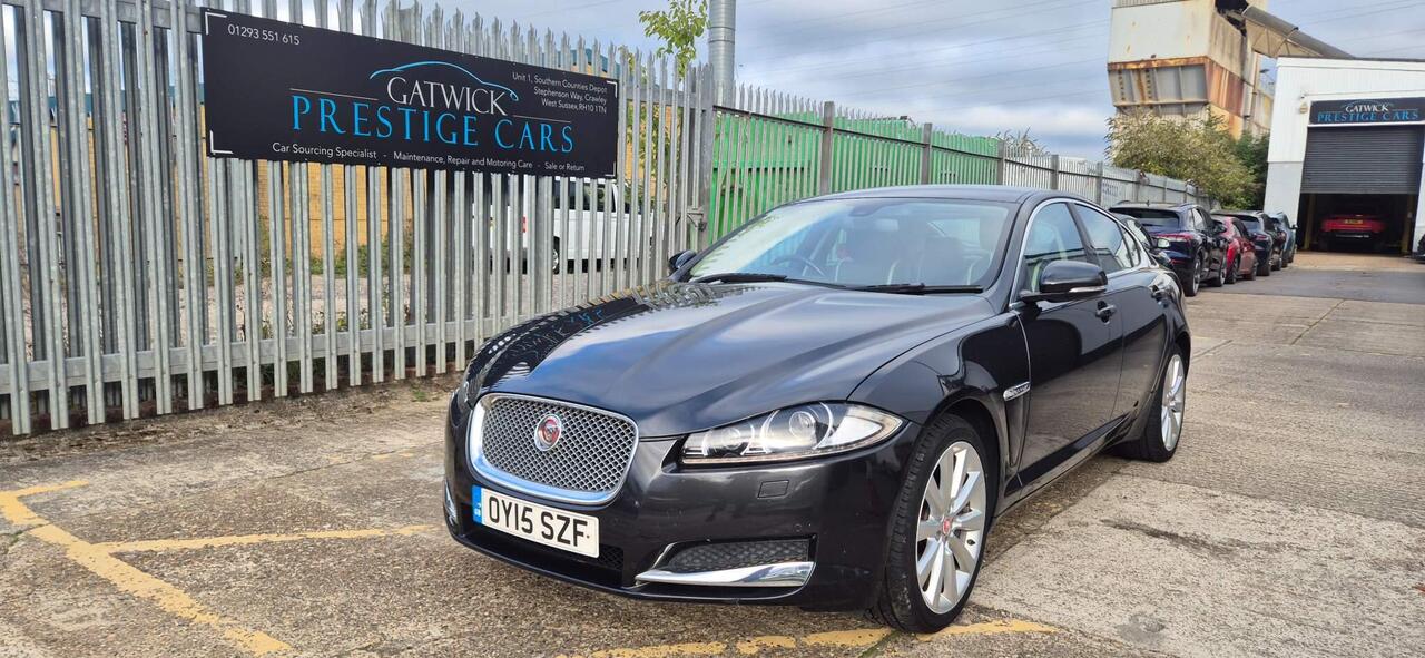 Jaguar XF — photo 1