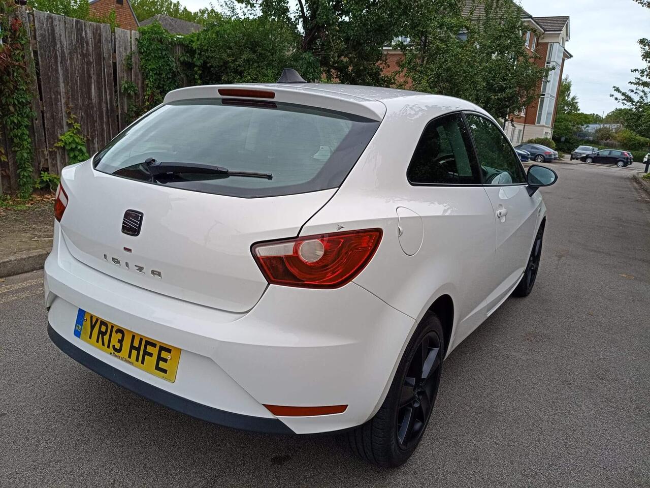 SEAT Ibiza — photo 16