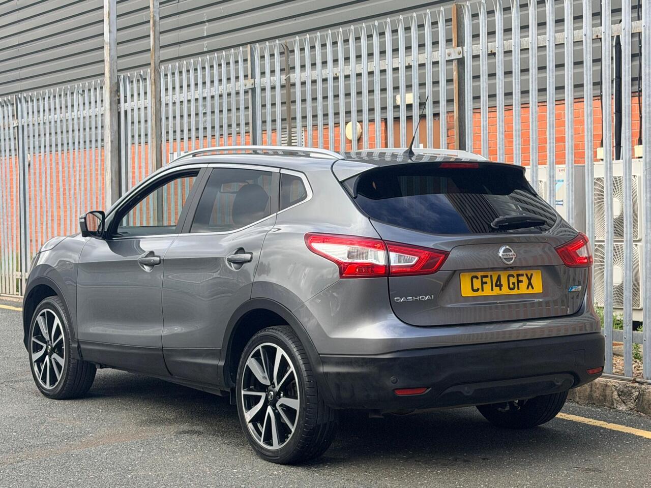 2014 Nissan Qashqai 1.6 dCi Tekna XTRON 2WD Euro 5 (s/s) 5dr, photo 10