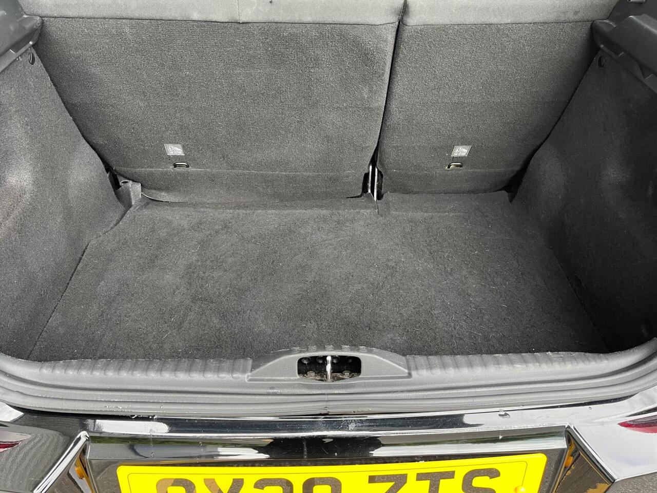Citroen C3 — photo 8